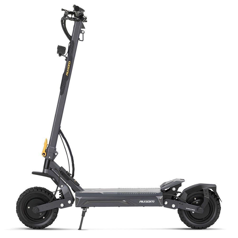 Az Ausom Gosoul 2 elektromos roller oldalról, széles terepgumikkal